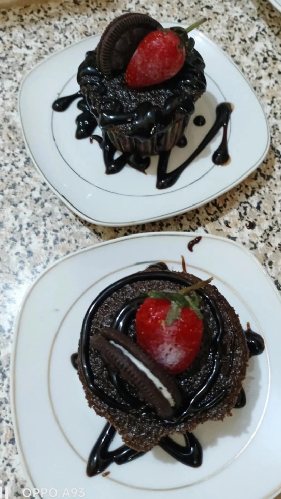 Food catering, Cakes, small chops, pastries, beverages, grills Etc