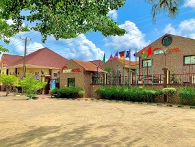 Benny Hotel