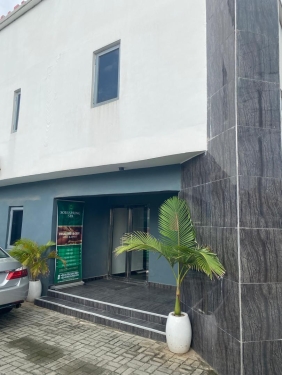 Mapleview Hotel And Suites