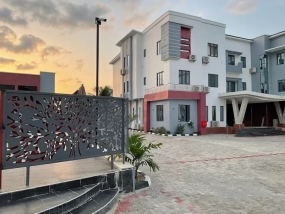 Bon Hotel Stino